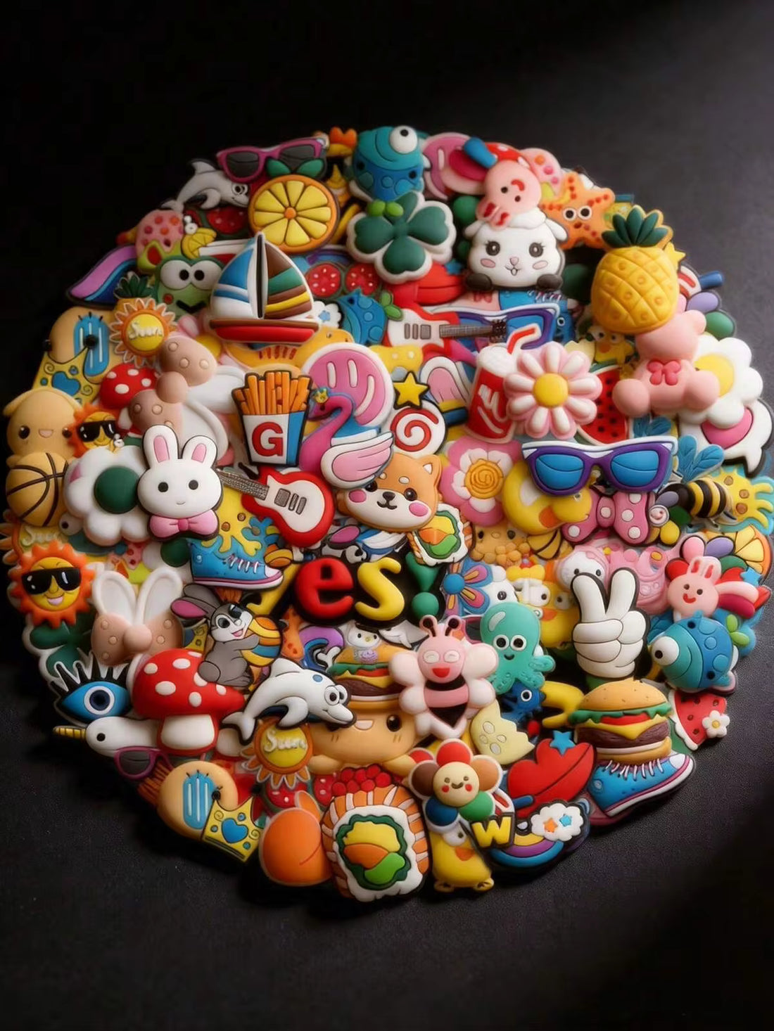 10/20/30/50/100pcs Cute Cartoon Shoe Charms, Compatible With Clogs, Sandals, Bags, Random Pattern DIY Accessories (Random Style: Variety Of Styles, Unspecified, Only Partial Images Shown). Please Select Quantity Based On Your Needs, Patterns Are Random.